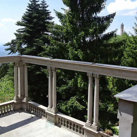 Scurati Apartment Brunate