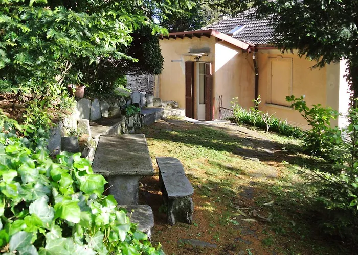 Апартаменты Scurati Брунате