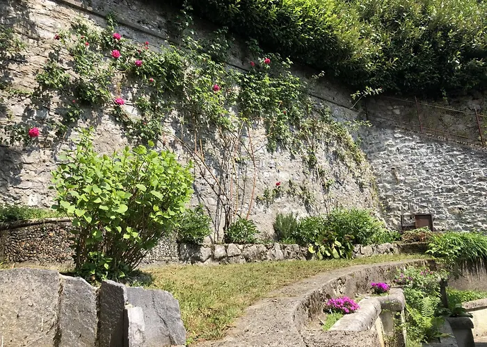 Scurati Брунате